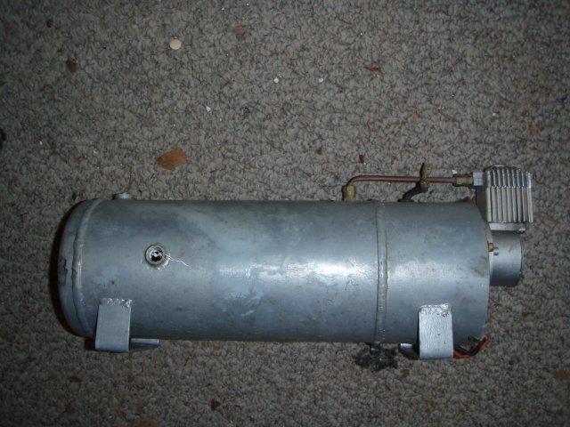 P8170024.jpg - JUNK Ebay compressor.
